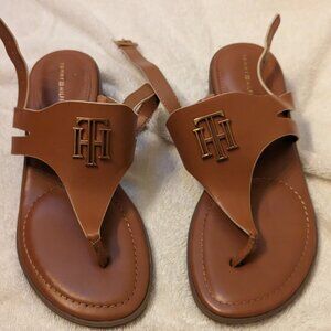 Tommy Hilfiger chestnut sandal